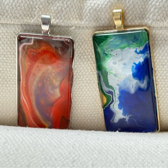 Handmade Fluid Art, Acrylic Hand Paint Pendants, Glass cabochon 2 In Set 1876 - Picture 6 of 8
